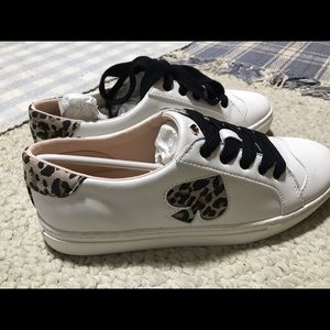 Kate Spade white/Leopard multi tennis shoes. 7.5